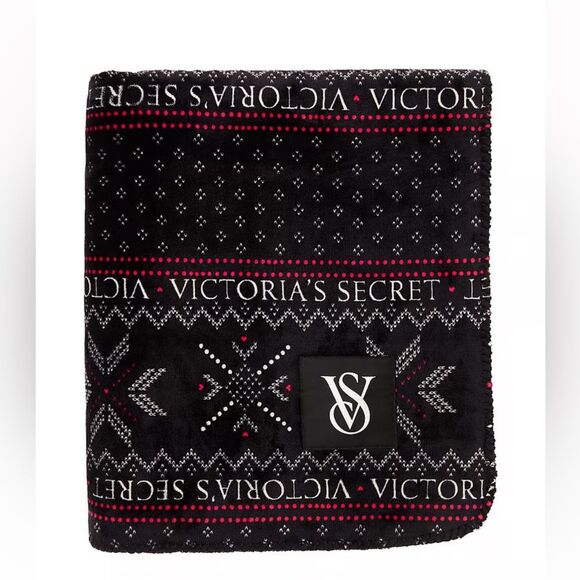 Victoria's Secret Soft Sherpa Cozy Fleece Throw Plush Blanket NWT - Picture 2 of 6